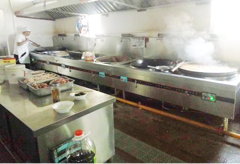 青白江人和學校食堂廚房設備現場使用圖片