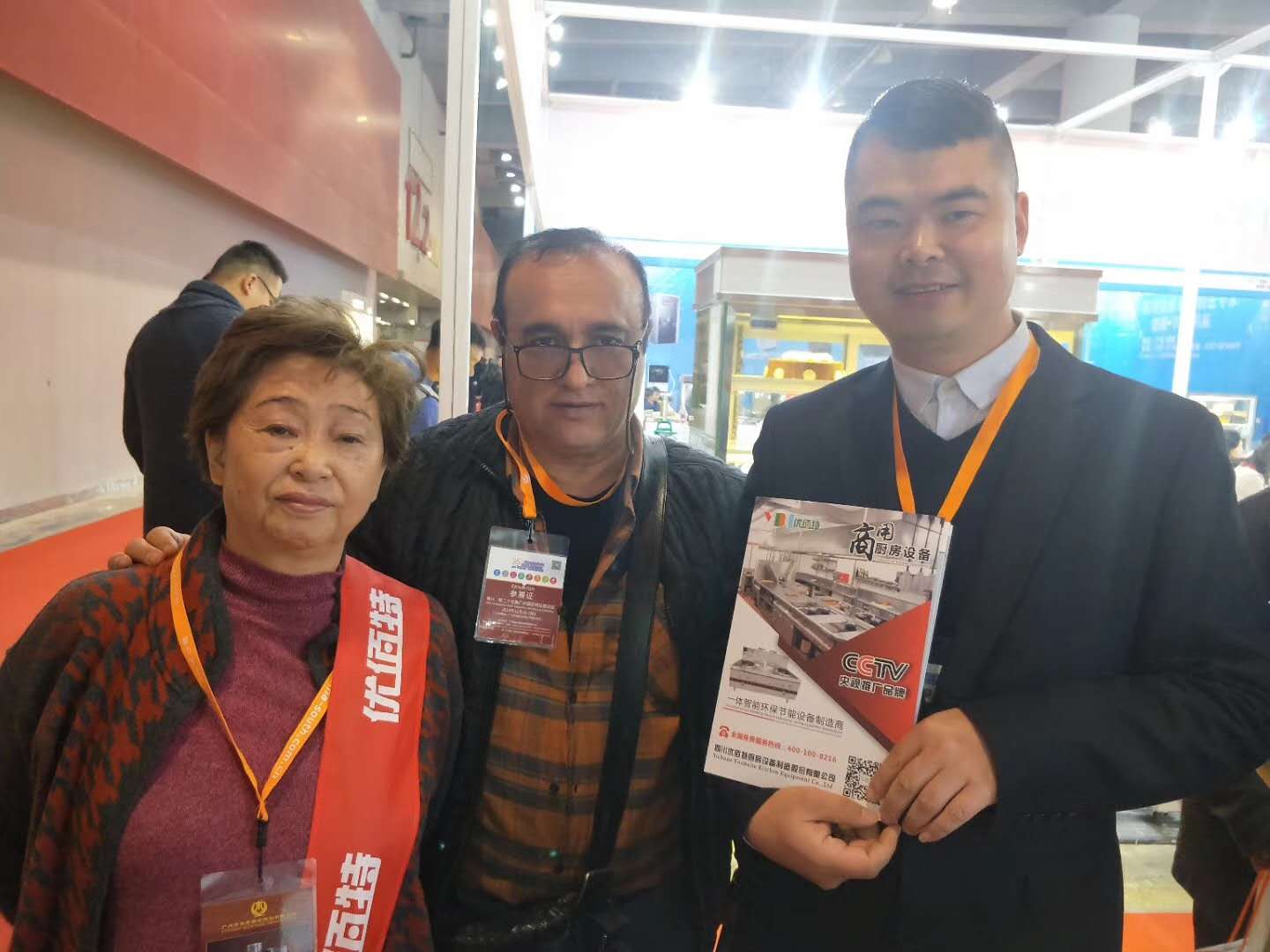 優(yōu)佰特25屆廣州酒店廚房設(shè)備中展廚房油煙凈化一體機照片6