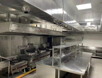 四川酒店廚房設備生產廠家告訴你酒店廚房設備之煙罩安裝方法