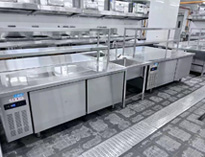 酒店后廚廚房設備廠家告訴你如何保養和選購商用廚房設備